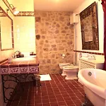 Casa rural H.m. *